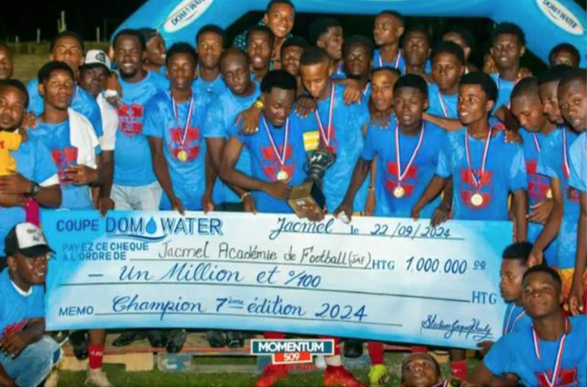 Jacmel Académie Football sur le toit du football jacmélien !